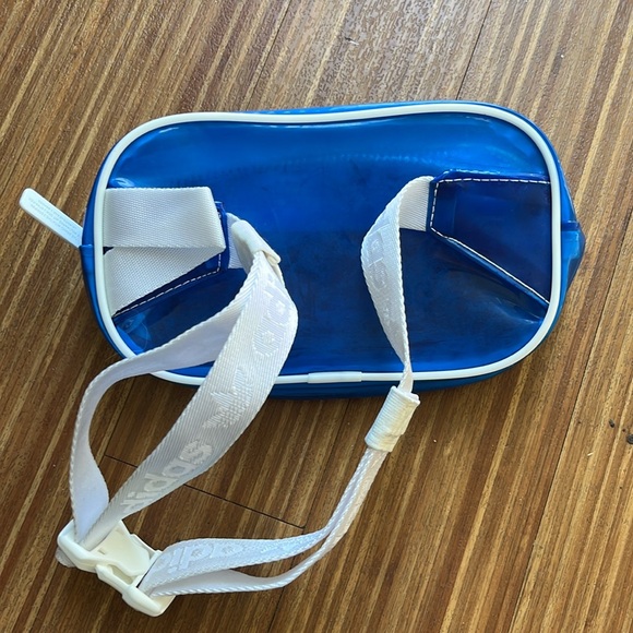Adidas Fanny pack - Picture 2 of 3